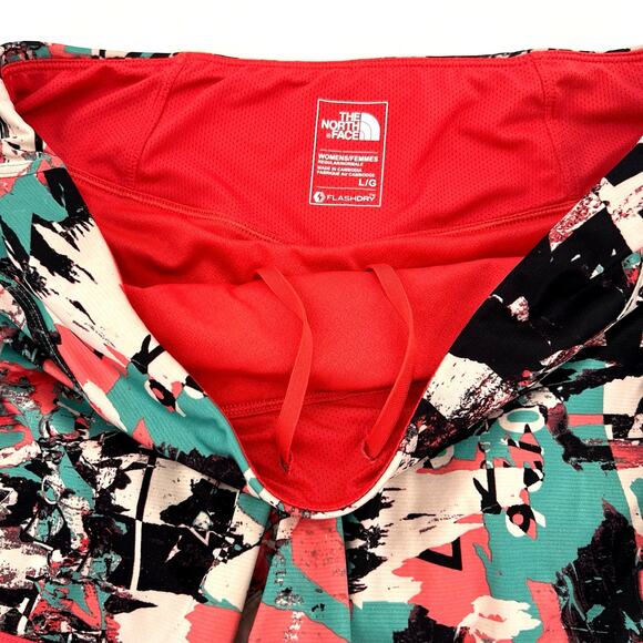 The North Face women’s geo print lined running shorts - Picture 3 of 6
